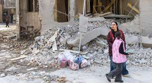 'Cada dia parece um mês': iranianos descrevem rotina sob constante bombardeio dos EUA e de Israel