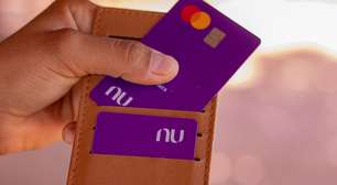 Nubank cobra taxa extra de clientes que quiserem receber dinheiro pelo banco