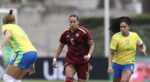 Brasil perde amistoso para Venezuela em jogo que teve paralisação por raios