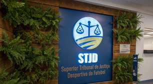 Vitória tenta reverter punição pesada no STJD após acusação de cânticos homofóbicos no Ba-Vi