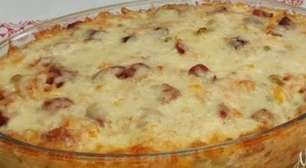 Arroz de forno fácil e prático, você aproveita as sobras da geladeira e cria um prato delicioso