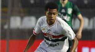 Paulinho volta ao gramado em treino no CT do São Paulo; Crespo testa formações