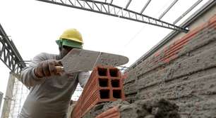 Profissão pedreiro: quais qualificações valorizam o trabalhador no canteiro hoje