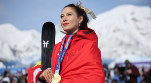 Campeã olímpica Eileen Gu incentiva meninas no esporte: 'Cria confiança'