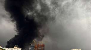 Ataques contra o Irã deixam destruição em bairros, prédios e patrimônio histórico de Teerã