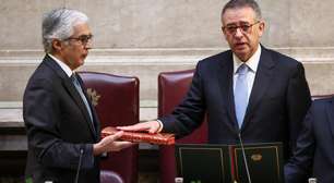 António Seguro assume a presidência de Portugal em meio ao polêmico uso de base militar pelos EUA