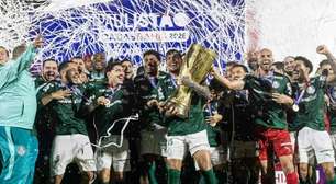 Pizza? Microfone de Vitor Roque "entrega" cardápio da festa pós título do Palmeiras