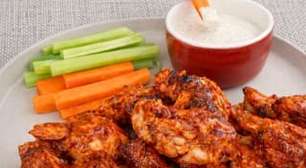 Coxinha da asa assada estilo buffalo wings com molho suave