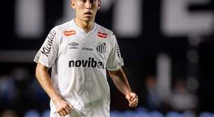 Miguelito e zagueiro da base do Santos são convocados pela Bolívia para a repescagem