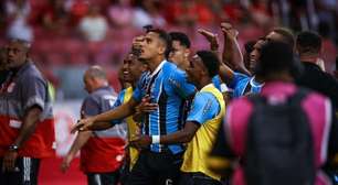 Vídeo! Vestido de valsa vira provocação após título do Grêmio sobre o Internacional