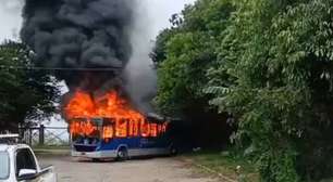 Vídeo: Série de ataques com ônibus incendiados em Porto Alegre é investigada pela Brigada Militar