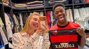 'Toda mulher deve manter distância': ciumenta, Virgínia Fonseca 'afasta' mulheres de Vini Jr. em vídeo na web e jogador reage