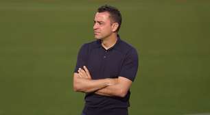 Xavi revela bastidor que impediu volta de Messi ao Barcelona