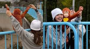 Lisa, do BLACKPINK, visita Punch, macaquinho viral do Japão