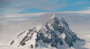 Esqueça o mapa que você aprendeu na escola: cientistas acabam de revelar um mundo invisível escondido sob 5 km de gelo