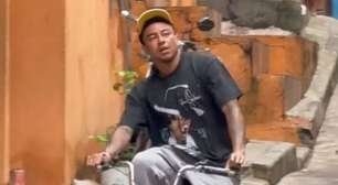 Jesse Lingard, do Corinthians, participa de gravação na favela do Heliópolis