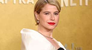'Rosa e jasmim costuradas como pele de cadáver': esse perfume completamente bizarro tem Jessie Buckley, indicada ao Oscar 2026, como inspiração; entenda!