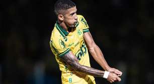 Comemoração de jogador do Mirassol tem ligação com Banana Bowl; entenda