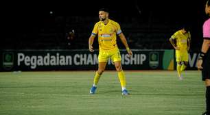 Igor Costa vive grande fase no Persiku Kudus e soma 20 participações em gols na temporada