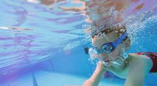 Natação antes dos 3 anos pode estimular memória e linguagem das crianças