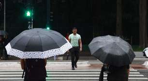 Alerta vermelho do Inmet: SP amanhece com chuva e frio; há risco para a formação de alagamentos