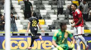 Com gol logo no início de Cuello, Atlético-MG suporta pressão do Internacional na Arena MRV e alcança sua primeira vitória no campeonato Brasileiro