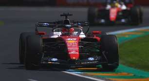 Leclerc "joga Mario Kart" em Ferrari e vídeo viraliza nas redes sociais