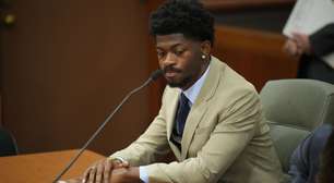 Lil Nas X comparece ao tribunal e planeja buscar um programa de desvio no caso de agressão à polícia de Los Angeles: 'Mal posso esperar para voltar'