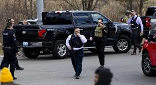 Atirador morre após ataque a sinagoga perto de Detroit; polícia investiga motivação