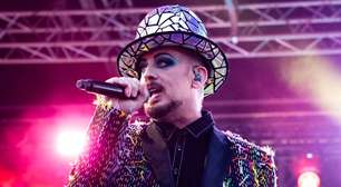 Por que Boy George prefere compor músicas com IA em vez de humanos