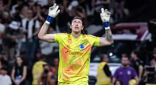 Cássio sofre nova lesão e pode virar desfalque no Cruzeiro