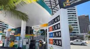 Gasolina no governo Lula chega a R$ 7,50 e encosta no valor da era Bolsonaro