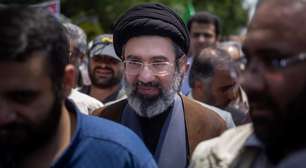 Novo líder supremo do Irã promete 'vingança' e diz que manterá Estreito de Ormuz fechado