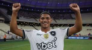 Convocado para Seleção sub-20, Huguinho renova contrato com Botafogo