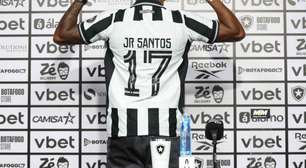 Jr. Santos herda a 17 de Freitas no Botafogo e fala em superar 2024