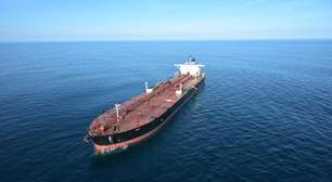 União Europeia considera 'muito preocupante' a suspensão das sanções dos EUA ao petróleo russo