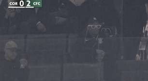 Cineasta de Hollywood visita Neo Química Arena, mas assiste à derrota do Corinthians