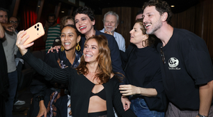 Paolla Oliveira ousa com cardigã sem botões ao lado de Taís e Débora