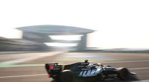 F1: Mercedes fica a um segundo do recorde da pista com "super motor" e chassi impecável