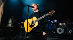 Quem é Lewis Capaldi, escocês de repertório com músicas confessionais atração no Lollapalooza 2026
