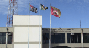 Supermercado de Sorocaba é condenado a pagar R$ R$ 21,2 mil por chamar funcionaria de surdinha