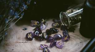 Runas: o oráculo que responde perguntas sobre carreira, amor e muito mais