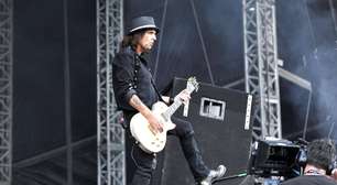 Morre Phil Campbell, guitarrista do Motörhead, aos 64 anos