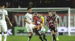 Atlético perde para o Vitória e se aproxima do Z4 do Brasileirão