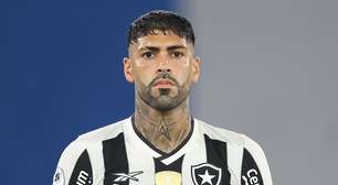 Flamengo provoca Barboza nas redes após expulsão do zagueiro do Botafogo