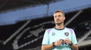 Crise no Botafogo: Anselmi desabafa em coletiva e diretoria reage à nova derrota