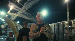 Cigarros e questões com a Academia: Por que Sean Penn não compareceu ao Oscar 2026