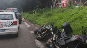 Polícia recupera moto roubada em Mairinque, sendo usada em crimes em Cotia