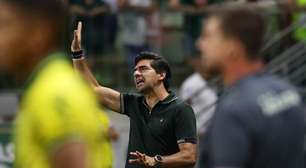 "É inacreditável o que fazem com os jogadores", reclama Abel