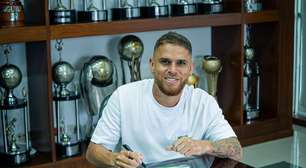 Cuéllar estreia por novo clube após saída conturbada do Grêmio